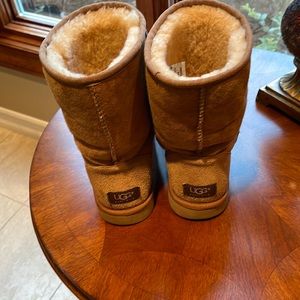UGG Classic Short Boots